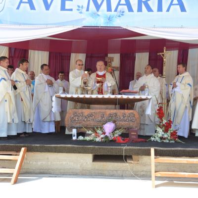 2 august: Hălăuceşti: Sfinţirea capelei mortuare din cimitirul catolic