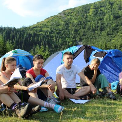 3-10 august: Campus itinerant în Munţii Retezat