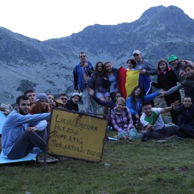 3-10 august: Campus itinerant în Munţii Retezat