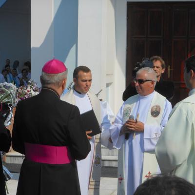 9 august: Satu Nou: Sfinţirea bisericii "Maica Îndurerată"