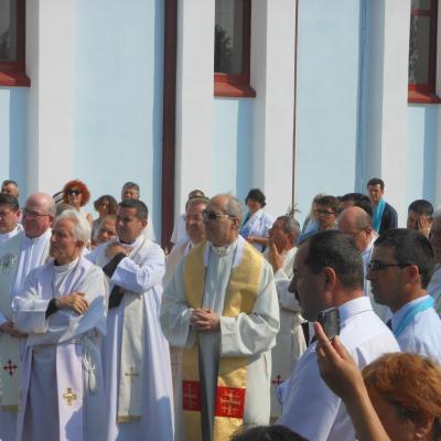 9 august: Satu Nou: Sfinţirea bisericii "Maica Îndurerată"