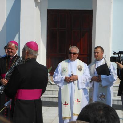 9 august: Satu Nou: Sfinţirea bisericii "Maica Îndurerată"
