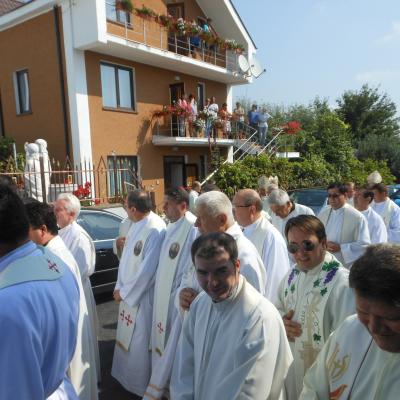 9 august: Satu Nou: Sfinţirea bisericii "Maica Îndurerată"