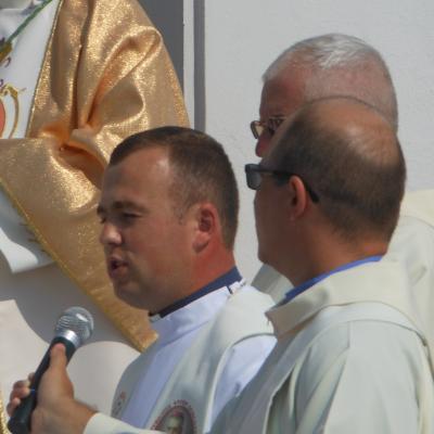 9 august: Satu Nou: Sfinţirea bisericii "Maica Îndurerată"