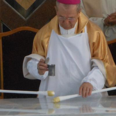 9 august: Satu Nou: Sfinţirea bisericii "Maica Îndurerată"