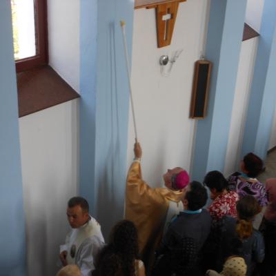 9 august: Satu Nou: Sfinţirea bisericii "Maica Îndurerată"