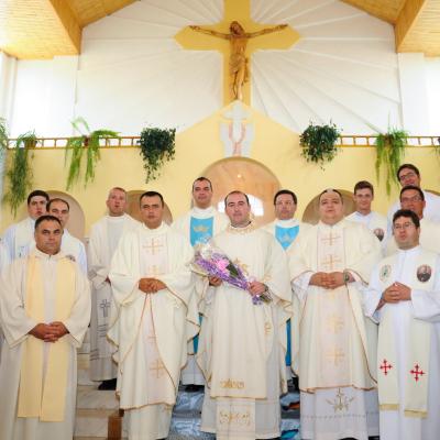 10 august: Târgu Frumos: Primiţia primului preot al comunităţii