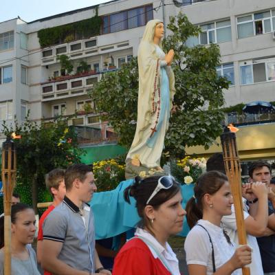 14 august: Bacău - Baraţi: "Drumul către Mama noastră cerească nu e niciodată prea lung"
