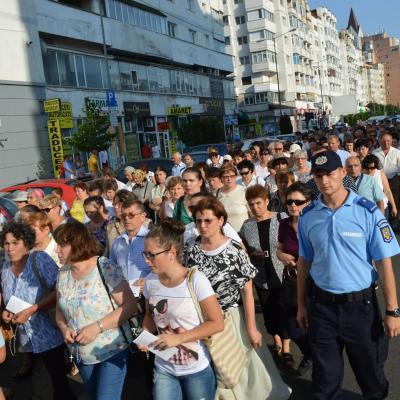 14 august: Bacău - Baraţi: "Drumul către Mama noastră cerească nu e niciodată prea lung"
