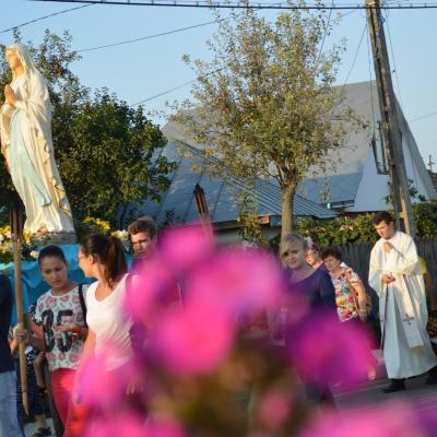14 august: Bacău - Baraţi: "Drumul către Mama noastră cerească nu e niciodată prea lung"