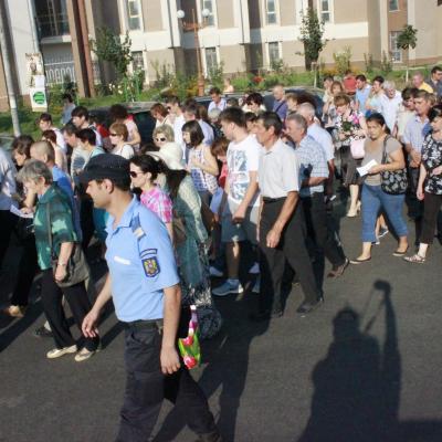 14 august: Bacău - Baraţi: "Drumul către Mama noastră cerească nu e niciodată prea lung"