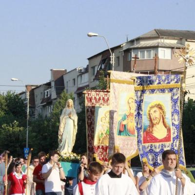 14 august: Bacău - Baraţi: "Drumul către Mama noastră cerească nu e niciodată prea lung"