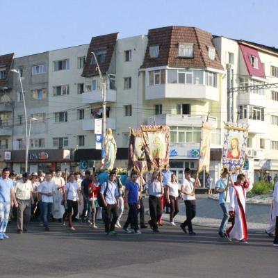 14 august: Bacău - Baraţi: "Drumul către Mama noastră cerească nu e niciodată prea lung"