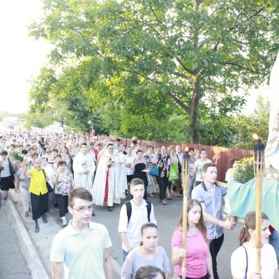14 august: Bacău - Baraţi: "Drumul către Mama noastră cerească nu e niciodată prea lung"