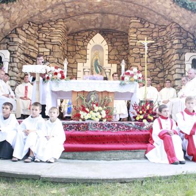 14 august: Bacău - Baraţi: "Drumul către Mama noastră cerească nu e niciodată prea lung"