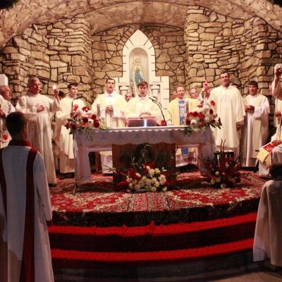 14 august: Bacău - Baraţi: "Drumul către Mama noastră cerească nu e niciodată prea lung"