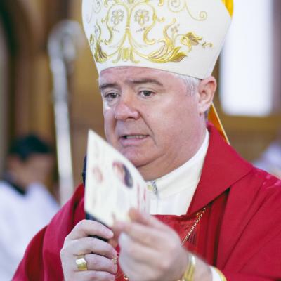 17 august: Valea Mare: Conferirea sacramentului Mirului