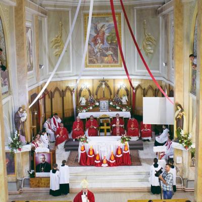 17 august: Valea Mare: Conferirea sacramentului Mirului