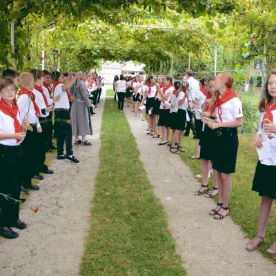 17 august: Valea Mare: Conferirea sacramentului Mirului