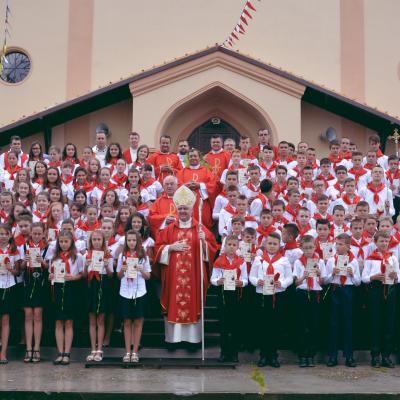 17 august: Valea Mare: Conferirea sacramentului Mirului