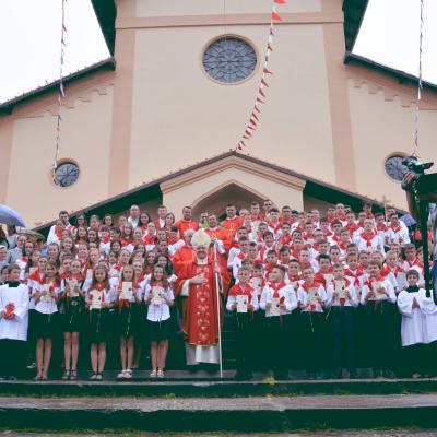 17 august: Valea Mare: Conferirea sacramentului Mirului