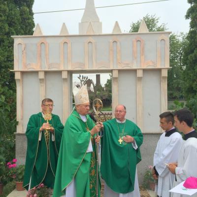17 august: Teţcani: Omagiu al comunităţii pentru episcopul martir Anton Durcovici