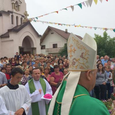 17 august: Teţcani: Omagiu al comunităţii pentru episcopul martir Anton Durcovici
