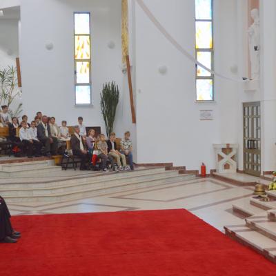 23 august: Bacău: Familia - dar şi speranţă