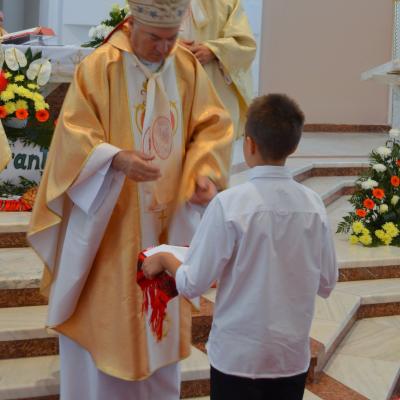 23 august: Bacău: Familia - dar şi speranţă