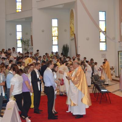 23 august: Bacău: Familia - dar şi speranţă