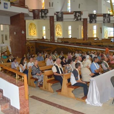 23 august: Bacău: Familia - leagănul vocaţiei