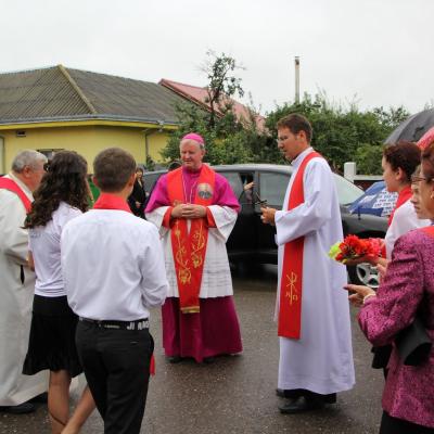 24 august: Barticeşti: Administrarea sacramentului sfântului Mir