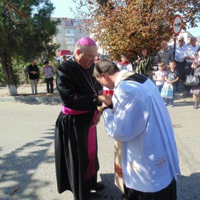 7 septembrie: Siret: Un oaspete deosebit la hramul comunităţii