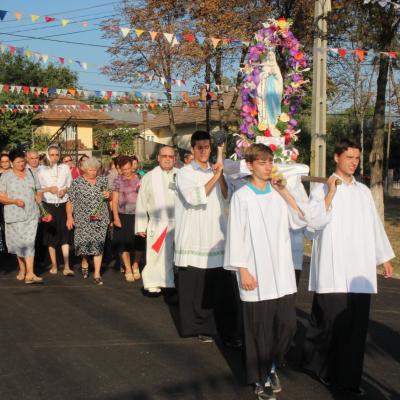 8 septembrie: Huşi-Corni: PS Aurel Percă la hramul comunităţii