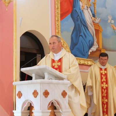 8 septembrie: Huşi-Corni: PS Aurel Percă la hramul comunităţii