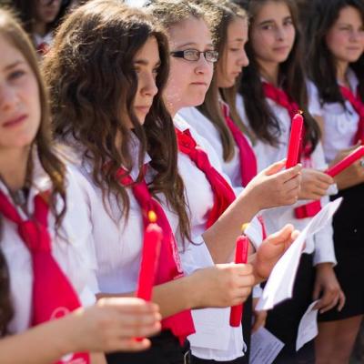 14 septembrie: Oneşti: Altfel de Rusalii