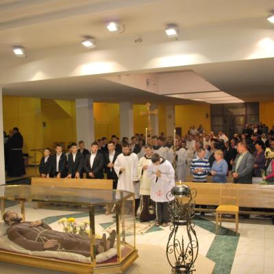 14-19 septembrie: Oneşti: Exerciţii spirituale şi profesiune solemnă la fraţii capucini