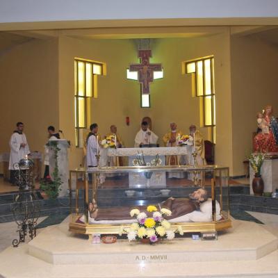 14-19 septembrie: Oneşti: Exerciţii spirituale şi profesiune solemnă la fraţii capucini