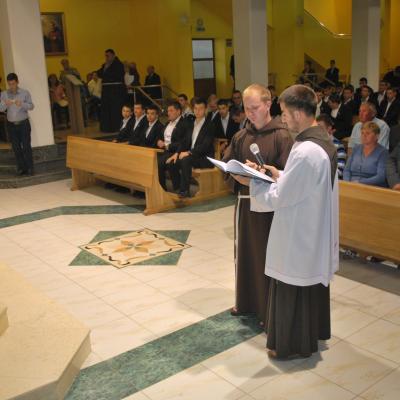 14-19 septembrie: Oneşti: Exerciţii spirituale şi profesiune solemnă la fraţii capucini