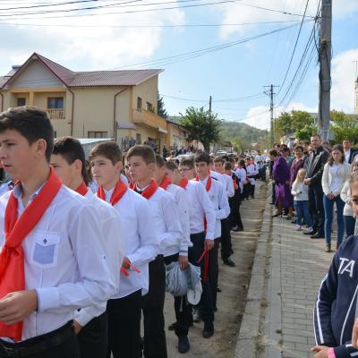 28 septembrie: Răducăneni: Administrarea Mirului. Foto: Ovidiu Bişog