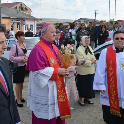 28 septembrie: Răducăneni: Administrarea Mirului. Foto: Ovidiu Bişog
