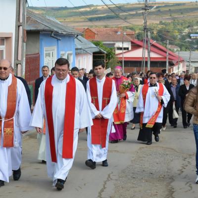 28 septembrie: Răducăneni: Administrarea Mirului. Foto: Ovidiu Bişog