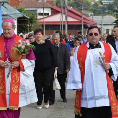 28 septembrie: Răducăneni: Administrarea Mirului. Foto: Ovidiu Bişog