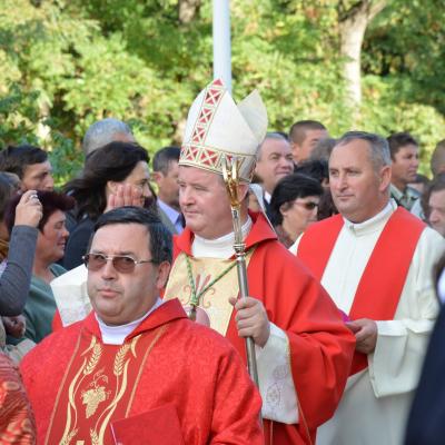 28 septembrie: Răducăneni: Administrarea Mirului. Foto: Ovidiu Bişog