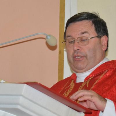 28 septembrie: Răducăneni: Administrarea Mirului. Foto: Ovidiu Bişog