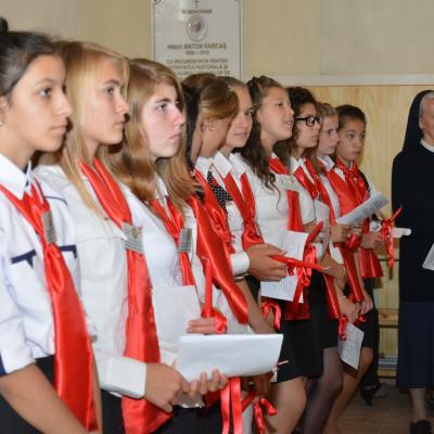 28 septembrie: Răducăneni: Administrarea Mirului. Foto: Ovidiu Bişog