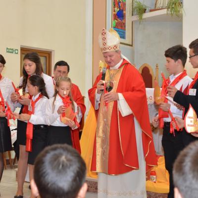 28 septembrie: Răducăneni: Administrarea Mirului. Foto: Ovidiu Bişog