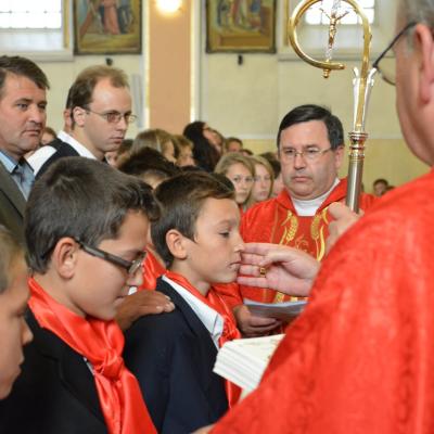 28 septembrie: Răducăneni: Administrarea Mirului. Foto: Ovidiu Bişog