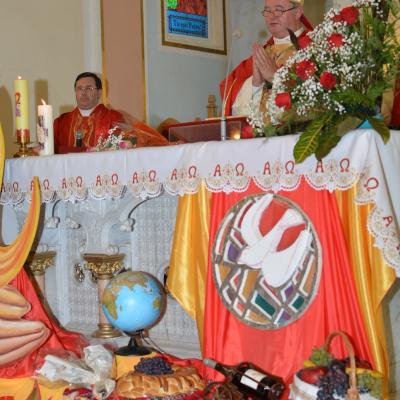 28 septembrie: Răducăneni: Administrarea Mirului. Foto: Ovidiu Bişog