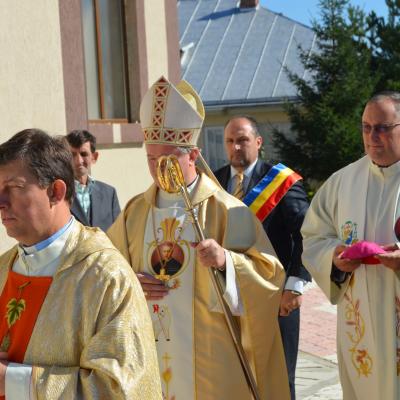 29 septembrie: Satu Nou (BC): PS Aurel Percă la inaugurarea bisericii noi
